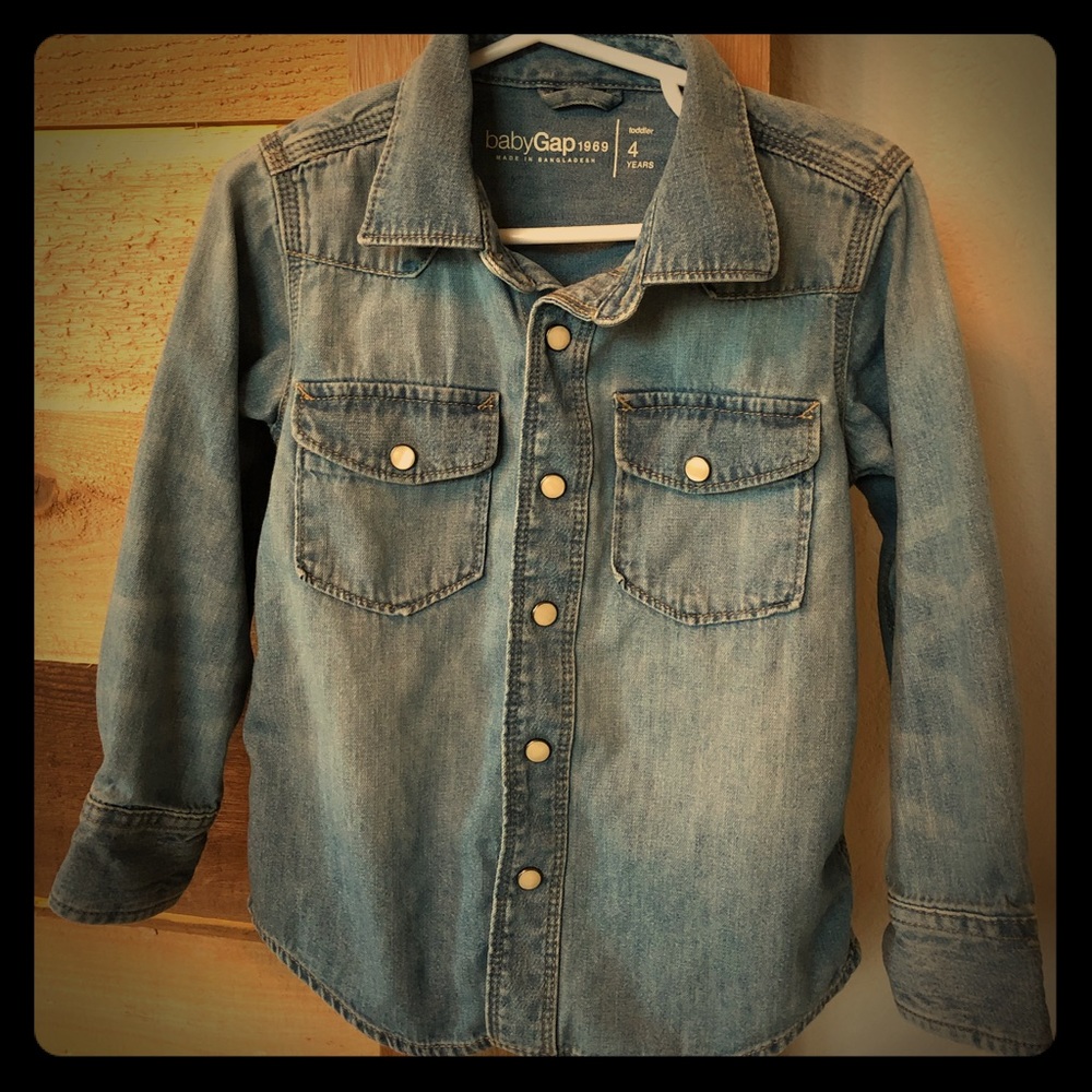 Gap shirt 4t